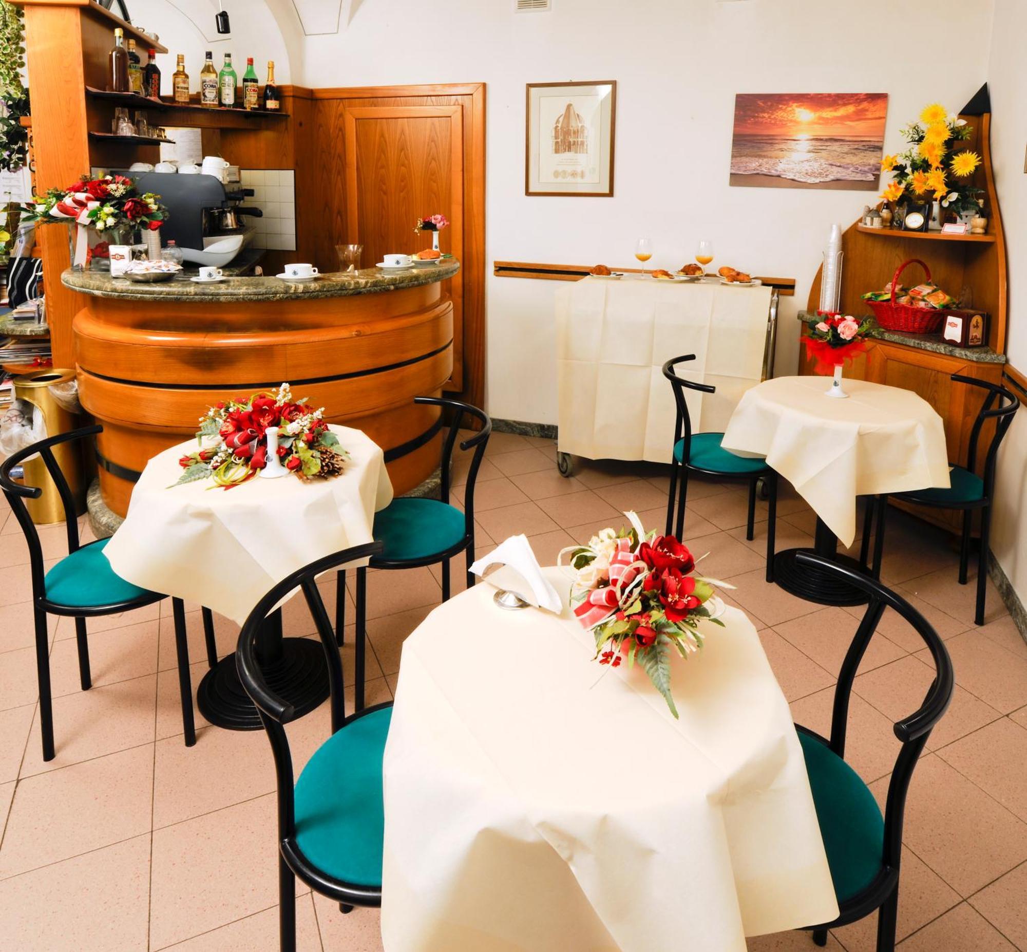 Hotel Amalfitana Пиза Экстерьер фото