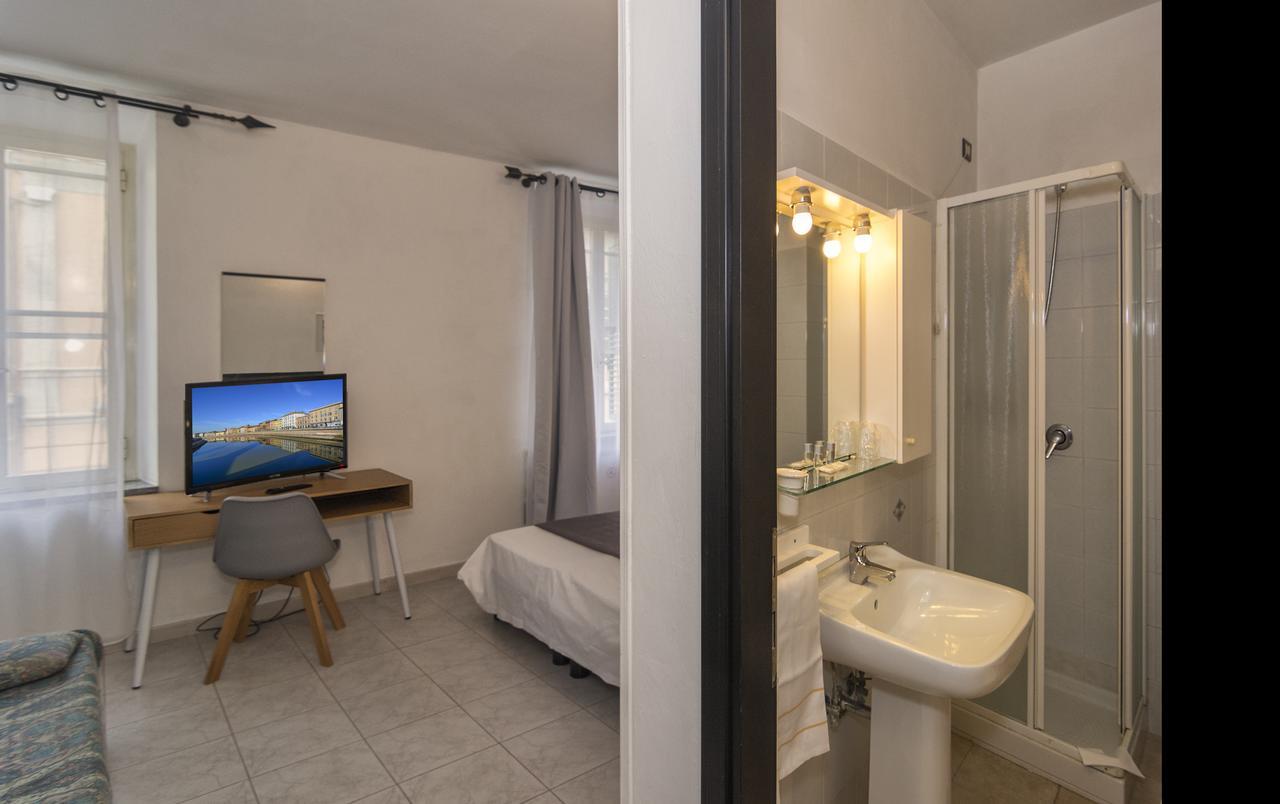 Hotel Amalfitana Пиза Экстерьер фото