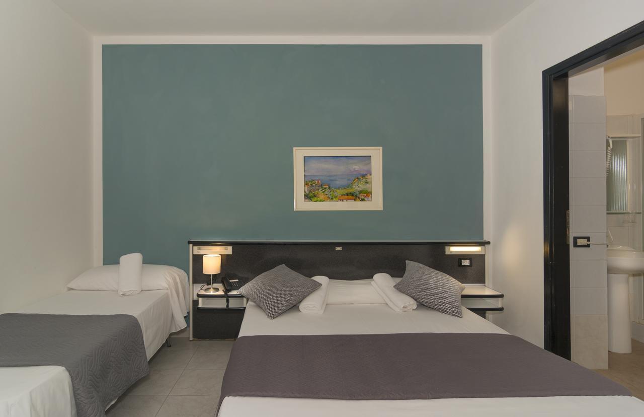 Hotel Amalfitana Пиза Экстерьер фото