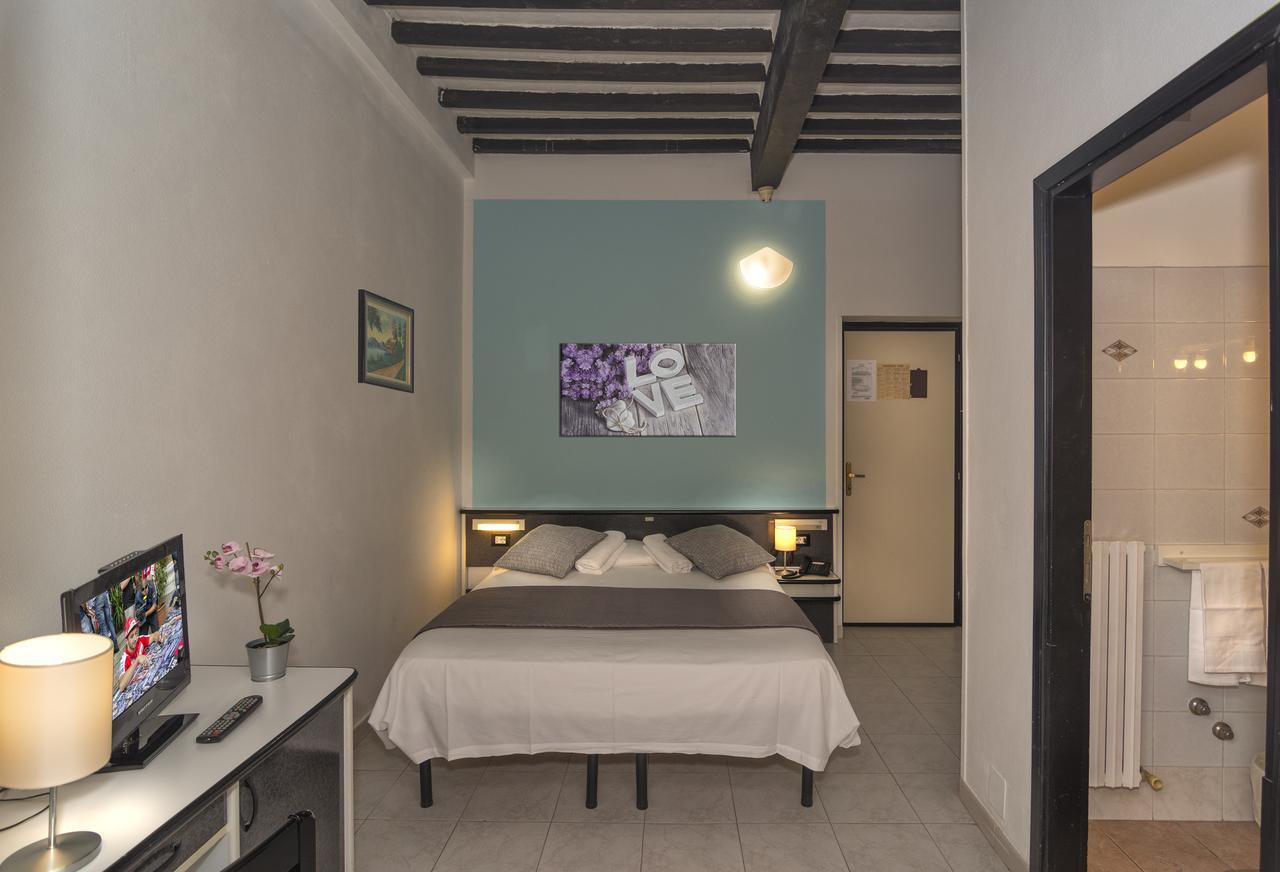 Hotel Amalfitana Пиза Экстерьер фото