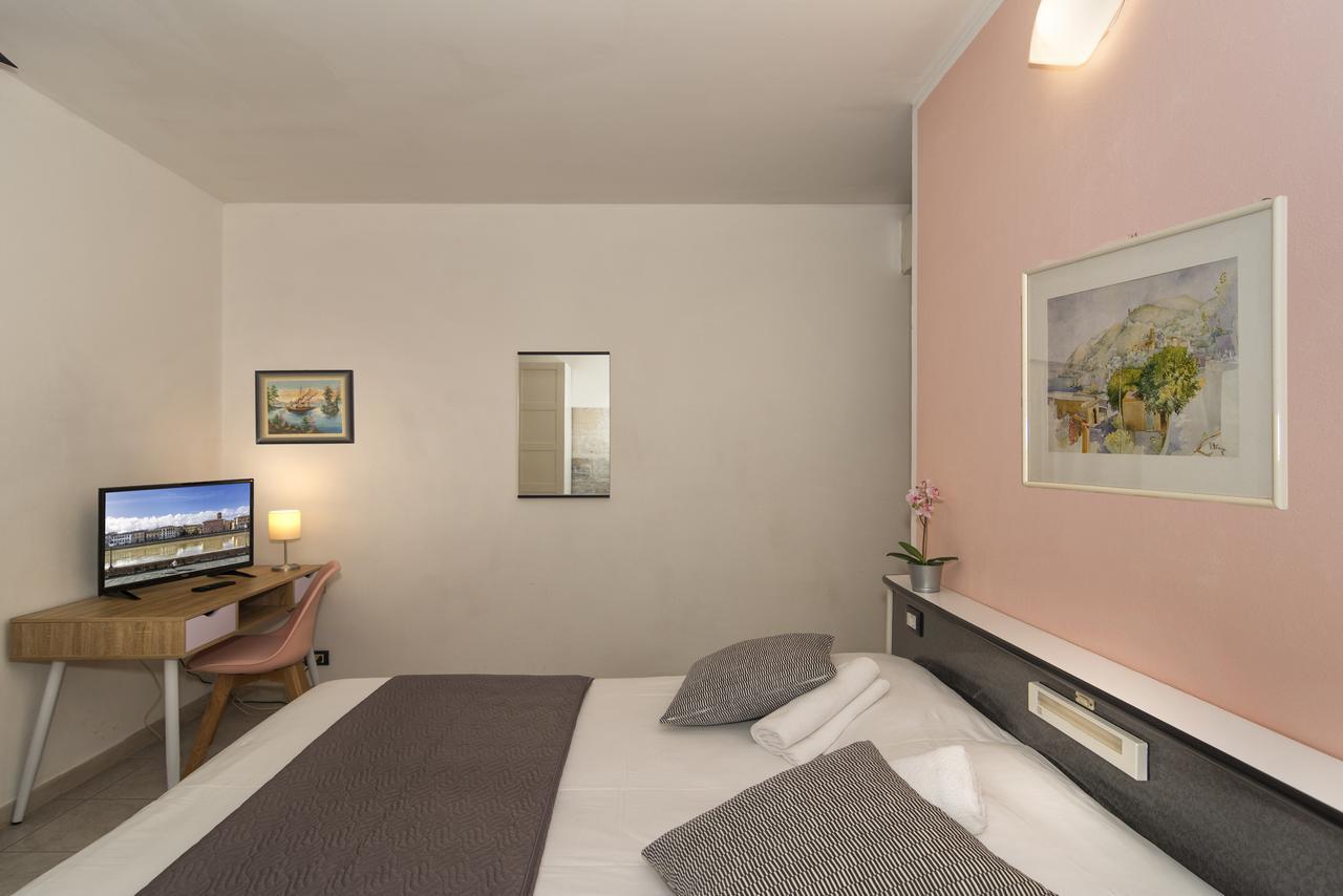 Hotel Amalfitana Пиза Экстерьер фото