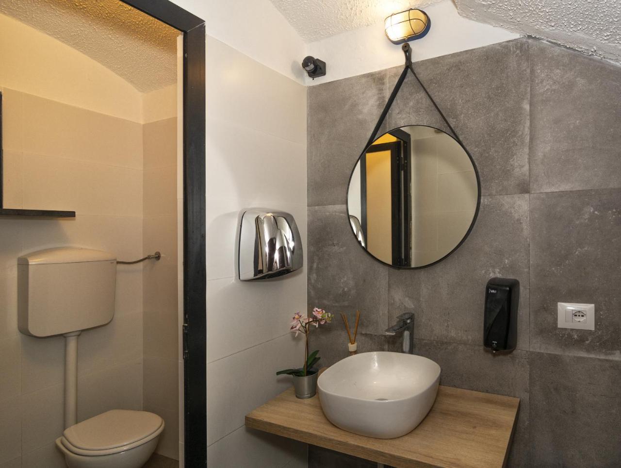 Hotel Amalfitana Пиза Экстерьер фото
